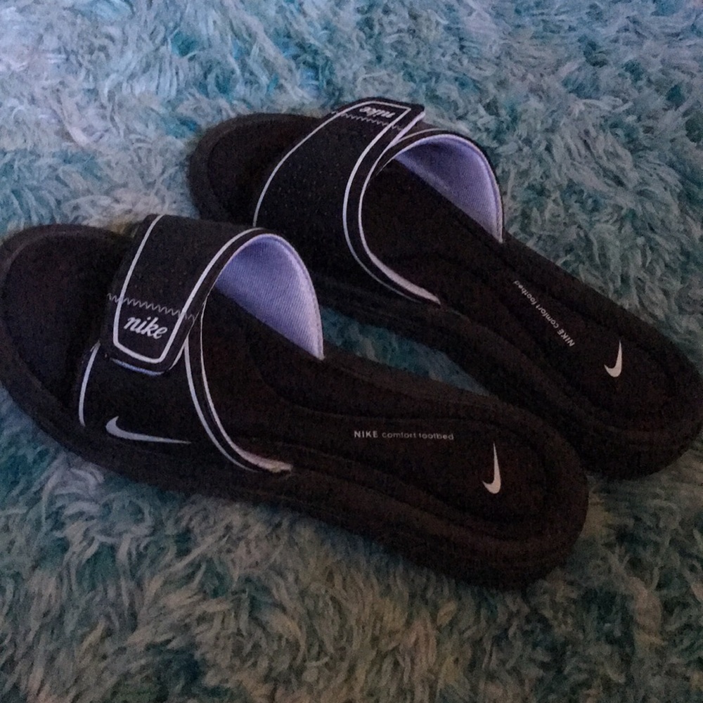Nike slides